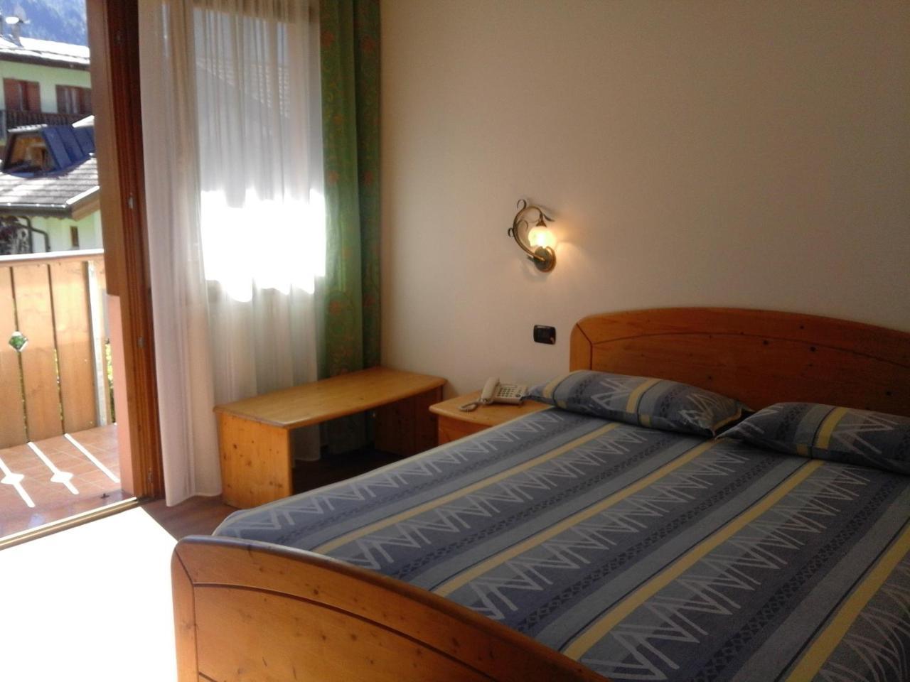 Hotel Villa Fosine Pinzolo Exterior foto